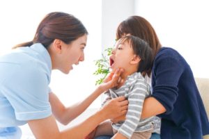 初めての子供の検診／治療はどのような事をするの？